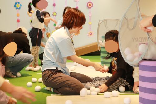 PARC　PARCあしや　兵庫県　芦屋市　放デイ　放課後等デイサービス　卒園　卒業　卒園式　卒業式　パーティー　玉入れ　ダンス　くじ　イントロドン　プレゼント　ジュース　お菓子　かみとばし　集団療育　保育士　児童指導員　看護師　理学療法士　作業療法士　言語聴覚士