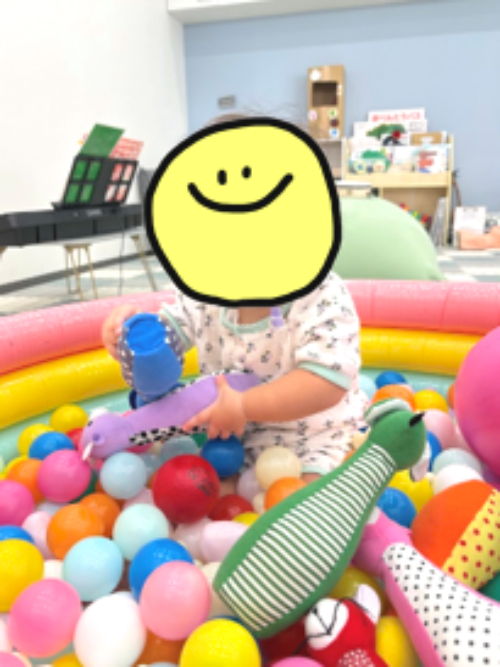 感覚遊び　見る　触れる　感じる　手足の感覚　想像力　個性を生かす　発想力　看護師　保育士　児童指導員　理学療法士　言語聴覚士　作業療法士