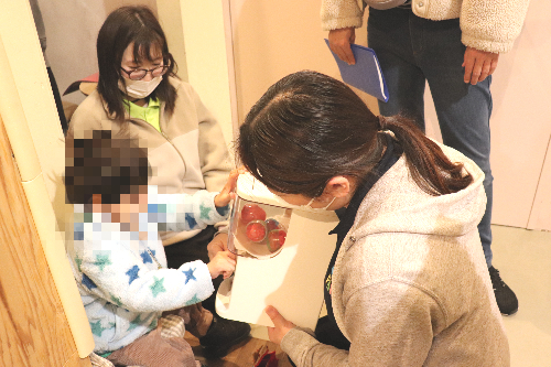 兵庫県西宮市 クリスマス会 クリスマスイベント ガチャガチャ クリスマスリースづくり クリスマスのイベント 理学療法士 作業療法士 言語聴覚士 児童指導員 保育士 西宮 西宮駅