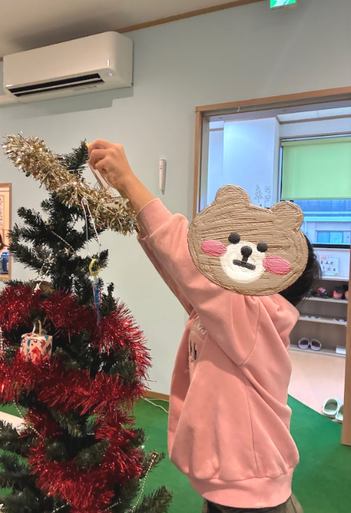 クリスマスツリー　ツリー作成　クリスマスオーナメント　オーナメント作成　こどもの手作り　手作りでオーナメント　東大阪　大阪府東大阪市　ツリー作り　オーナメント作り