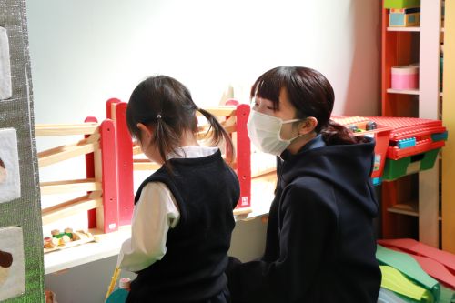 PARCにしのみや　PARC　兵庫県西宮市　兵庫　西宮　児童発達支援　放課後等デイサービス　児発　放デイ　保育士　児童指導員　人事　インタビュー　密着　同行　取材　新人　ベテラン　転職　就職　中途　新卒　採用　ワークライフバランス　社風　職場　リアル　医療　福祉　療育