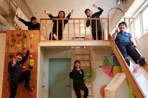PARCにしのみや　PARC　兵庫県西宮市　兵庫　西宮　児童発達支援　放課後等デイサービス　児発　放デイ　保育士　児童指導員　人事　インタビュー　密着　同行　取材　新人　ベテラン　転職　就職　中途　新卒　採用　ワークライフバランス　社風　職場　リアル　医療　福祉　療育